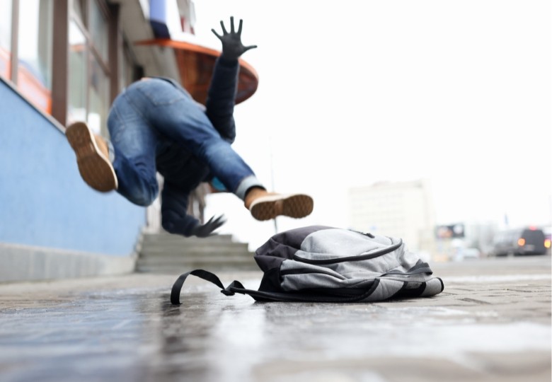 Antiscivolamento: la nuova norma per le scarpe antinfortunistiche